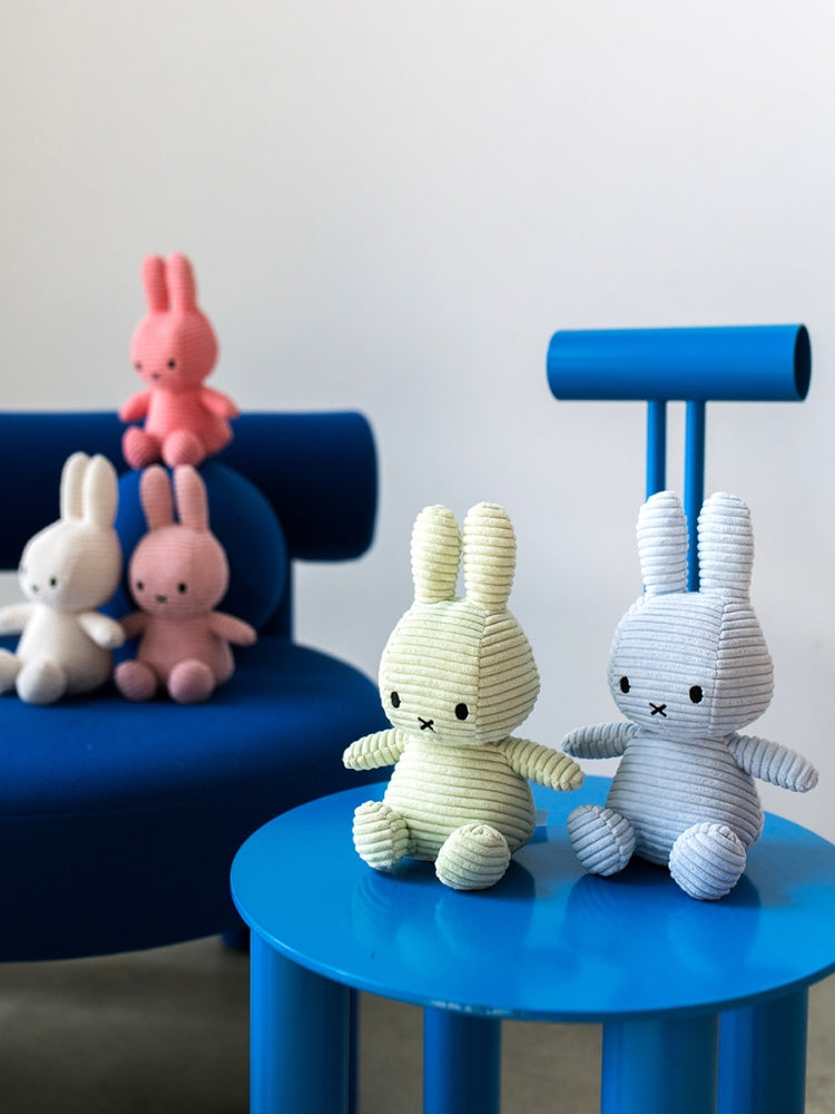 Coniglietto Miffy in velluto a coste Bon Ton Toys 23 cm