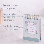 Block notes spiralato compatto con fogli a righe, formato pratico ideale per appunti quotidiani, idee e promemoria, design colorato e funzionale.
