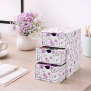 Cassettiera da scrivania a 3 cassetti con design floreale inserita in un ambiente home office ordinato, ideale per organizzare penne, appunti e accessori
