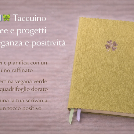 Taccuino A5 verde con copertina in pelle vegana e simbolo portafortuna dorato, presentato con testo overlay che valorizza organizzazione e positività.